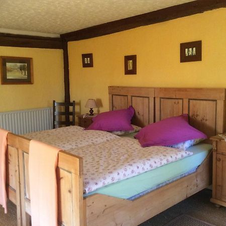 La Boursaie Bed & Breakfast Livarot-Pays-d'Auge Exterior foto