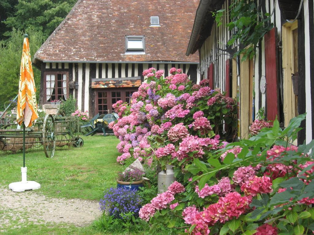 La Boursaie Bed & Breakfast Livarot-Pays-d'Auge Exterior foto