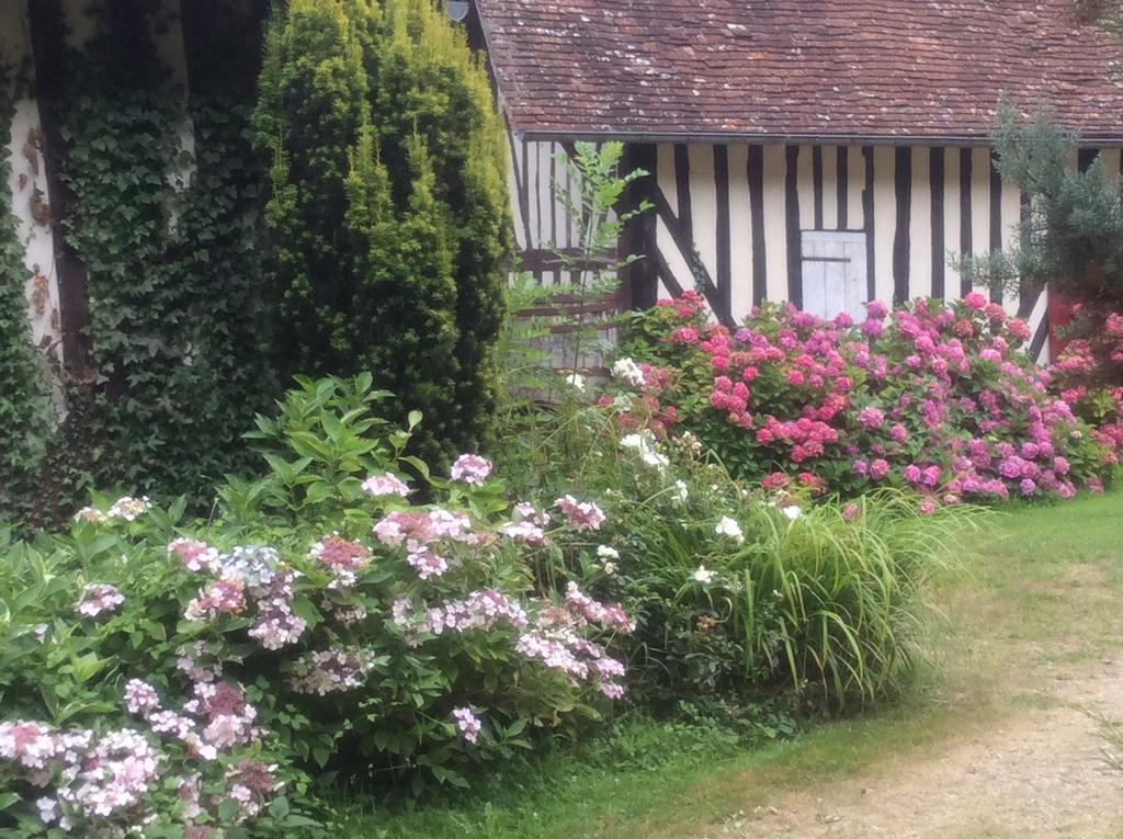 La Boursaie Bed & Breakfast Livarot-Pays-d'Auge Exterior foto