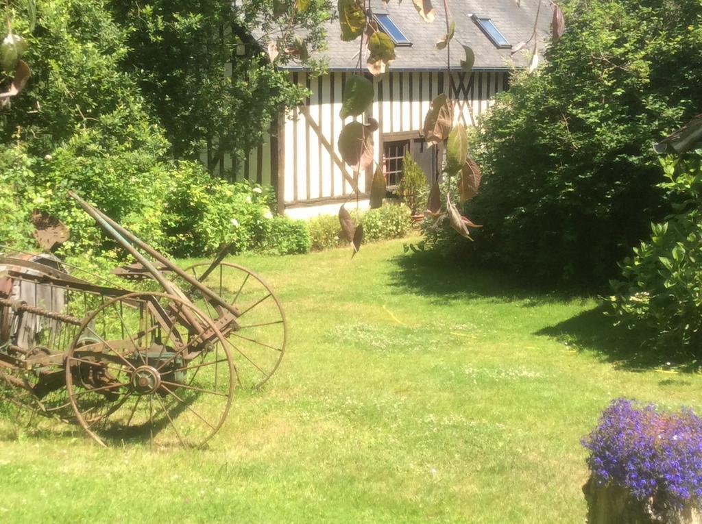 La Boursaie Bed & Breakfast Livarot-Pays-d'Auge Exterior foto