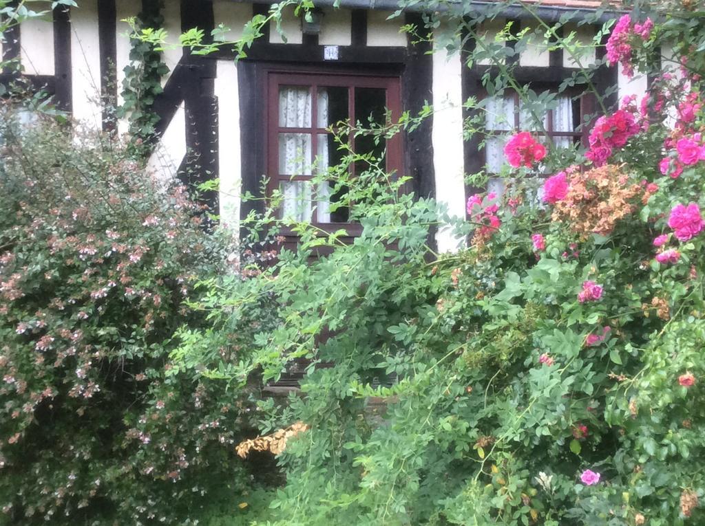 La Boursaie Bed & Breakfast Livarot-Pays-d'Auge Exterior foto